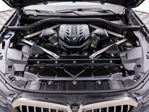 Used 2022 BMW X5 M50i w/ Premium Package AWD/4WD image 32
