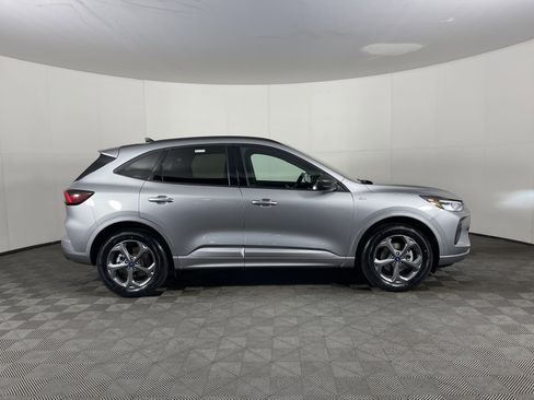 Used 2024 Ford Escape ST-Line w/ Tech Pack #1 image 5