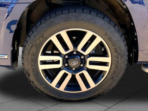 Used 2018 Toyota 4Runner Limited AWD/4WD image 11