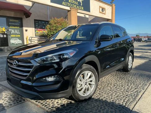 Used 2016 Hyundai Tucson SE w/ Option Group 02 FWD image 1