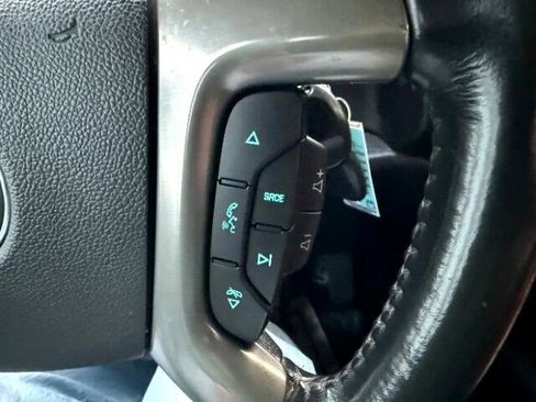 Used 2011 Chevrolet Avalanche LTZ image 28