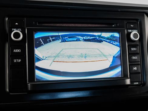 Used 2018 Toyota Tacoma SR image 17