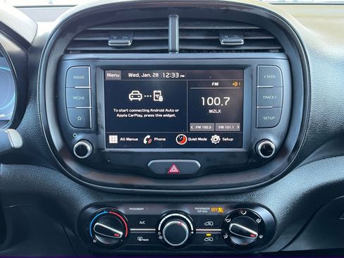 Used 2025 Kia Soul LX w/ LX Technology Package image 18