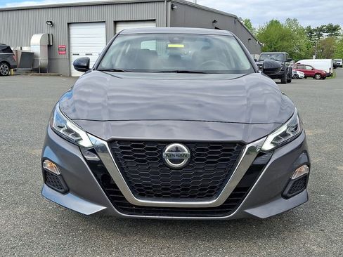 Used 2021 Nissan Altima 2.5 SR w/ SR Premium Package FWD image 2