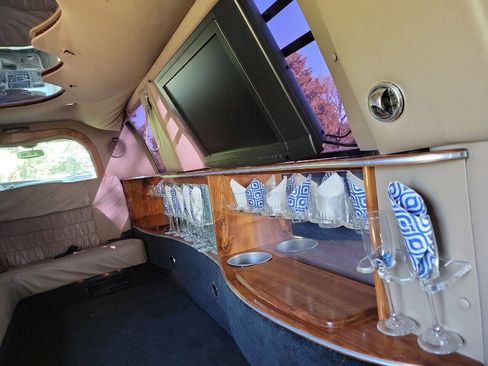 Used 2002 Ford Excursion XLT image 19