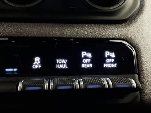 Used 2023 RAM 1500 Big Horn AWD/4WD image 22