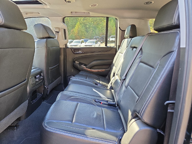 Used 2019 Chevrolet Suburban Premier AWD/4WD image 23