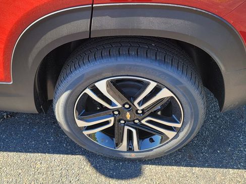 New 2026 Chevrolet TrailBlazer LT w/ LT Cold Weather Package FWD image 8
