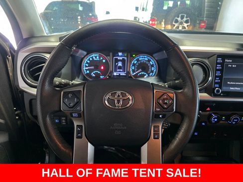 Used 2020 Toyota Tacoma 4x4 Double Cab image 9