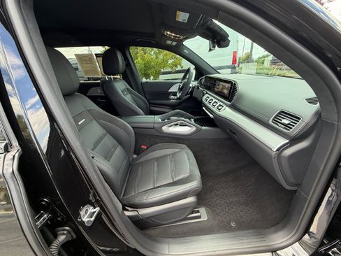 Certified 2025 Mercedes-Benz GLS 63 AMG 4MATIC image 19