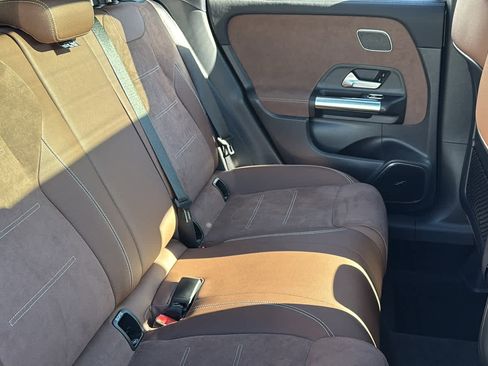 New 2026 Mercedes-Benz GLA 35 AMG 4MATIC image 35