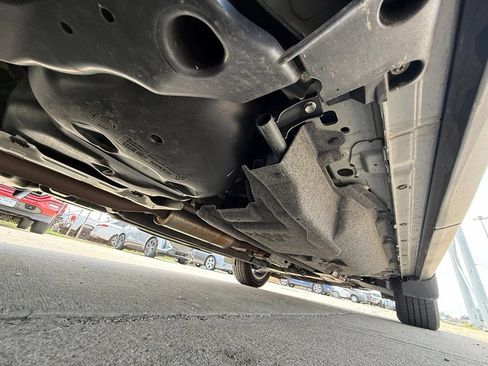 Used 2023 Nissan Rogue SV FWD image 16