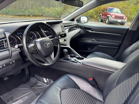 Used 2021 Toyota Camry SE image 13