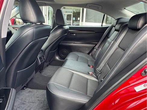 Used 2016 Lexus ES 350 w/ Navigation System Package FWD image 21