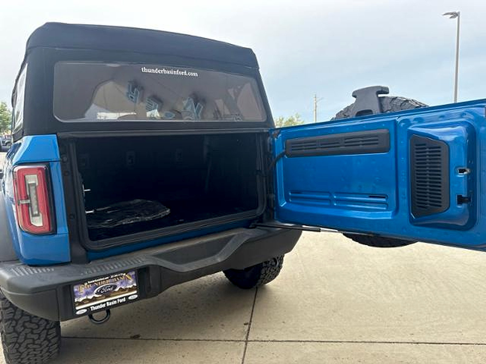 Used 2023 Ford Bronco Badlands AWD/4WD image 7