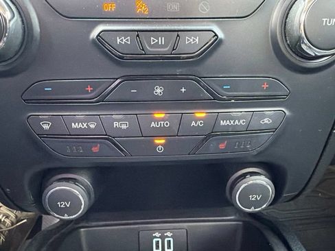 Used 2021 Ford Ranger Lariat w/ Tremor Off-Road Package AWD/4WD image 24