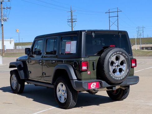 Used 2022 Jeep Wrangler Unlimited Willys image 6