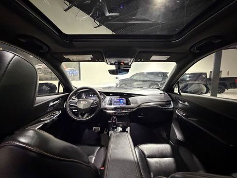 Used 2022 Cadillac XT4 Sport FWD image 19