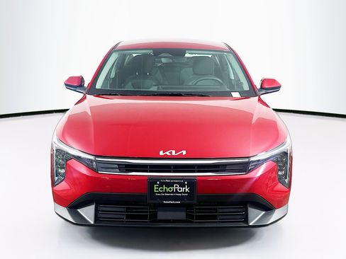 Used 2025 Kia K4 FWD image 2
