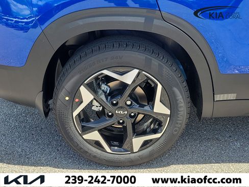 New 2026 Kia Seltos S FWD image 9