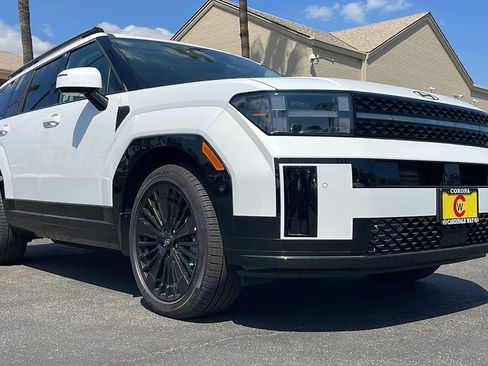 New 2025 Hyundai Santa Fe Calligraphy image 5