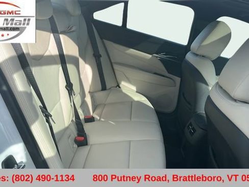 Used 2024 Cadillac CT4 Premium Luxury w/ Technology Package image 31