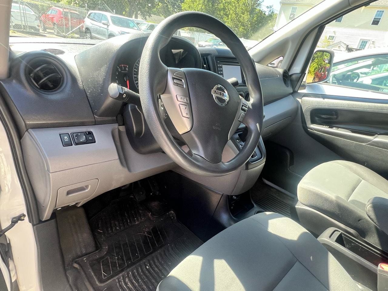 Used 2019 Nissan NV200 SV w/ Navigation Package FWD image 8