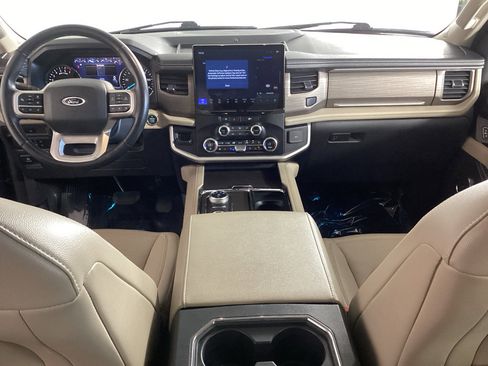 Used 2024 Ford Expedition Limited AWD/4WD image 21