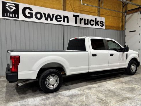 Used 2019 Ford F250 XL w/ Camper Package RWD image 6
