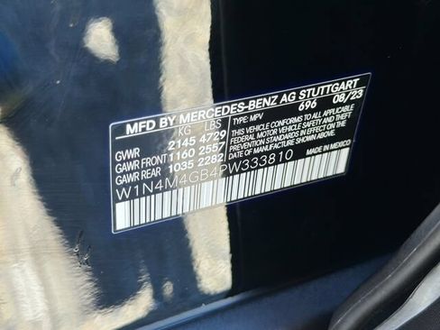 Used 2023 Mercedes-Benz GLB 250 image 35