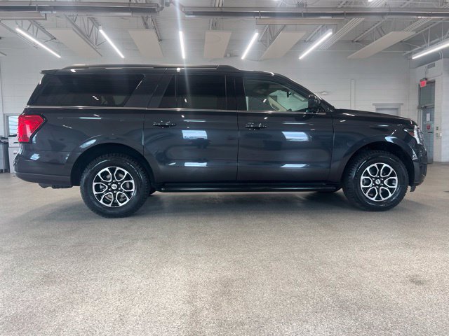 Used 2024 Ford Expedition Max XLT AWD/4WD image 4