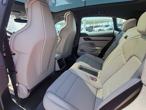 Used 2021 Porsche Taycan 4S image 16