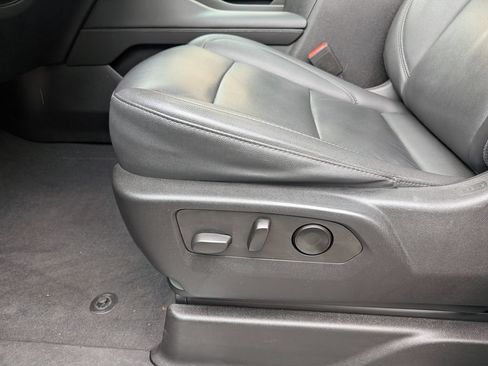 Used 2022 Chevrolet Tahoe LT AWD/4WD image 10
