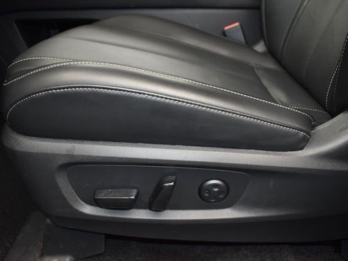 Certified 2025 INFINITI QX60 Luxe image 13