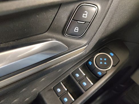 Used 2020 Ford Escape SE image 27