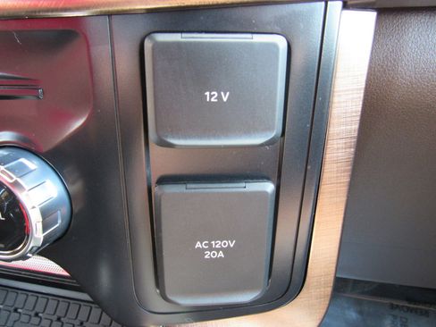 Used 2024 Ford F150 King Ranch image 25