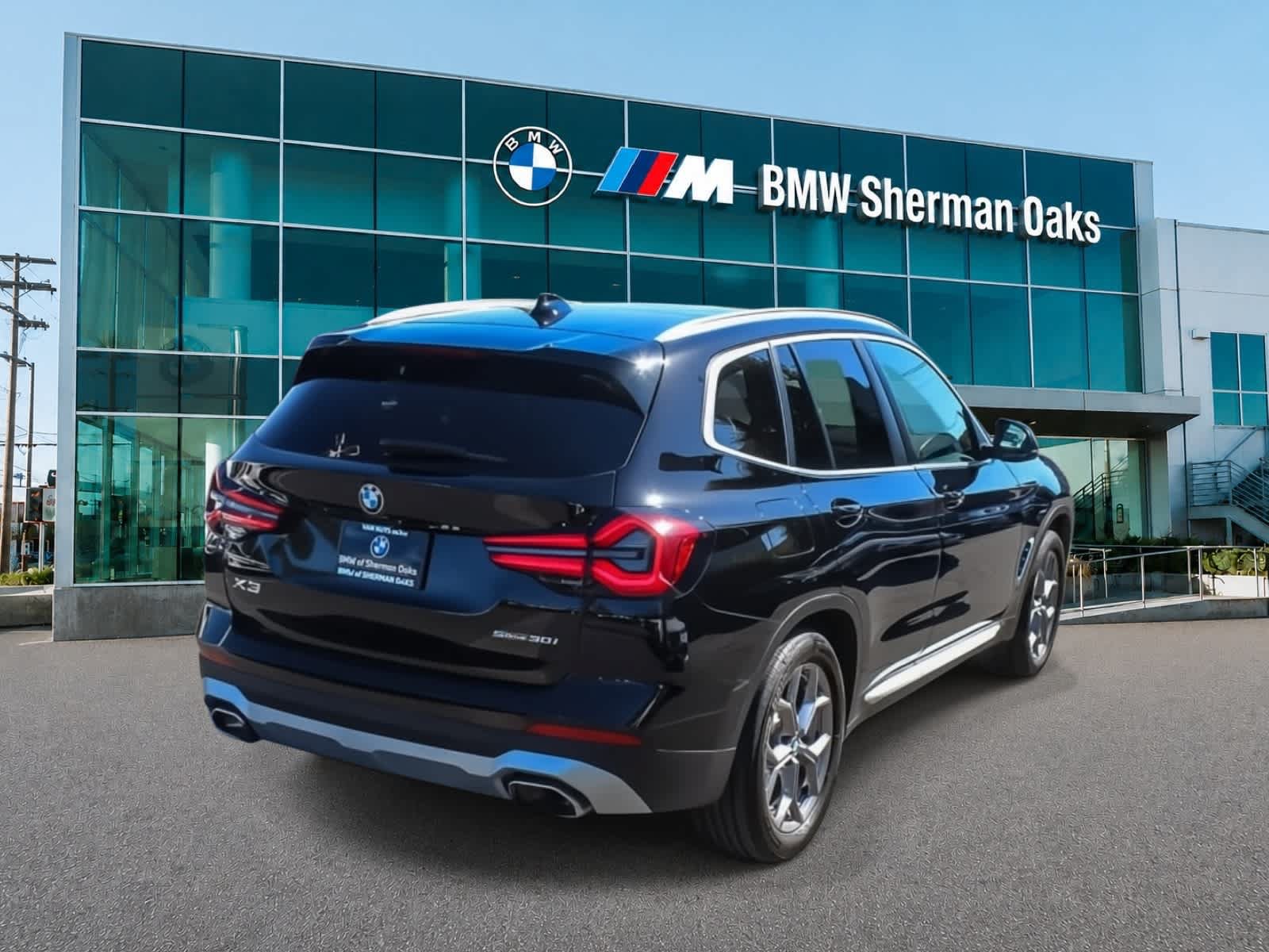 Used 2024 BMW X3 sDrive30i w/ Convenience Package RWD image 8