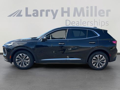 Used 2024 Buick Envision Preferred AWD/4WD image 2