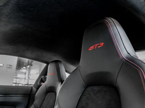Certified 2022 Porsche 911 GT3 image 15