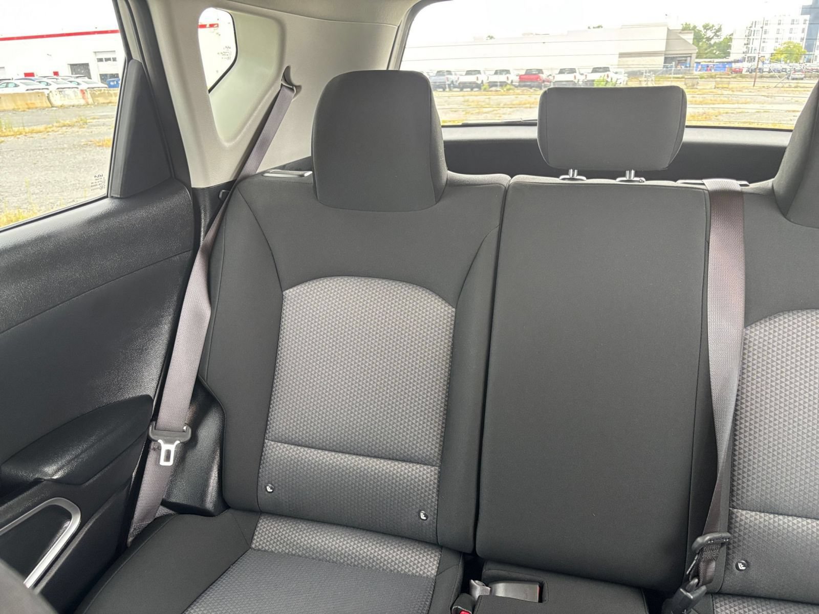 Used 2025 Kia Soul LX w/ LX Technology Package FWD image 34