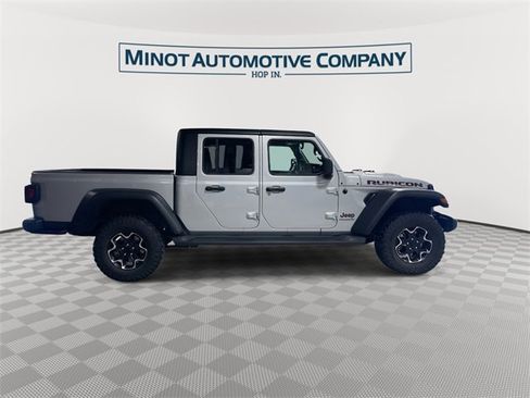 Certified 2023 Jeep Gladiator Rubicon w/ Cold Weather Group image 9