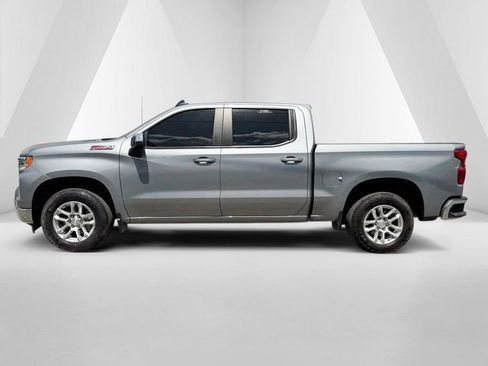 Used 2024 Chevrolet Silverado 1500 LT AWD/4WD image 4