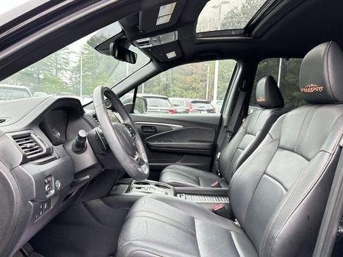Used 2023 Honda Passport TrailSport image 7