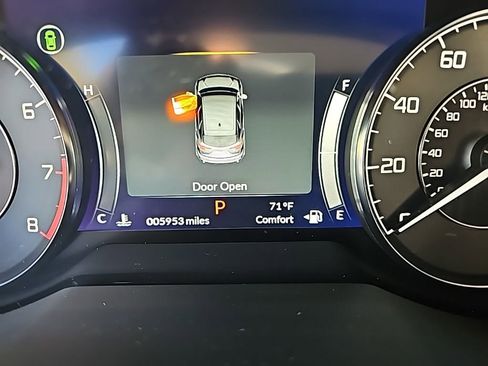 Used 2025 Acura RDX w/ Technology Package image 9