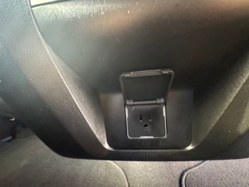 Used 2022 Chevrolet Suburban High Country image 49