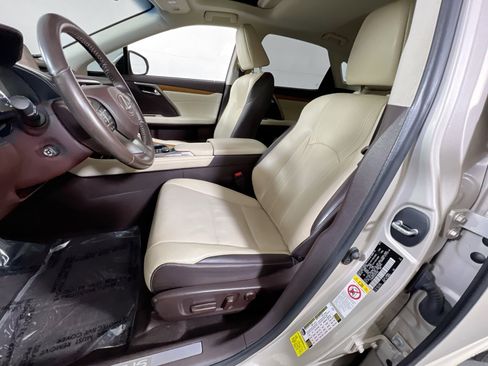 Used 2018 Lexus RX 450h AWD image 21