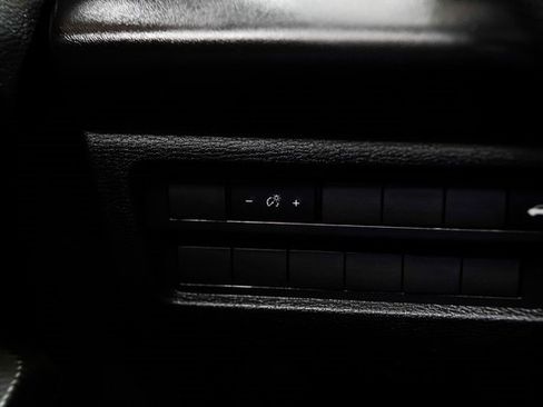 Used 2024 Mitsubishi Outlander SE image 29