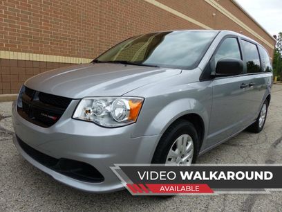 Used 2019 Dodge Grand Caravan SE w/ UConnect Hands-Free Group