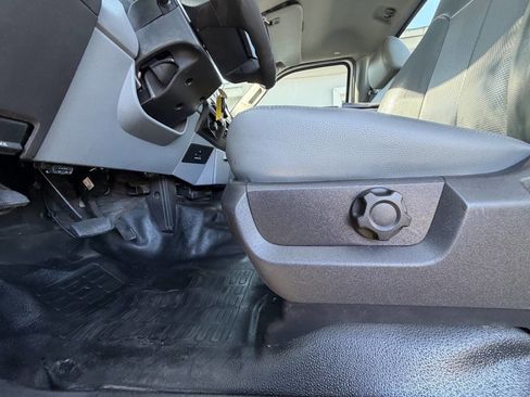 Used 2015 Ford F250 XL w/ Power Equipment Group image 11