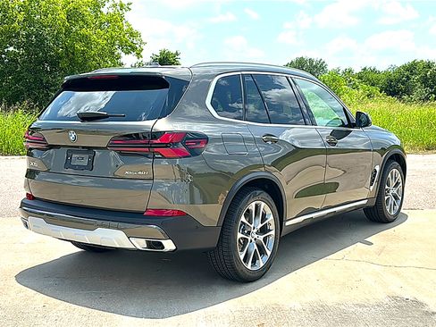 New 2026 BMW X5 xDrive40i w/ Premium Package AWD/4WD image 8